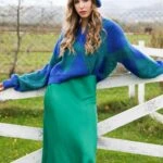 YAKA DÜĞMELİ CROP KAZAK - MAVİ