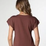 BİSİKLET YAKA DÜŞÜK KOL TİŞÖRT - KAHVE