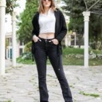 DİKİŞSİZ DÜŞÜK BEL FLARE JEAN - SİYAH