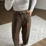 ARKA KAPAK CEP KEMERLİ KUMAŞ PANTOLON - CAMEL