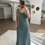 ARKA ÖN U YAKA VİSKON KARIŞIM UZUN KOLSUZ ELBİSE - ZÜMRÜT YEŞİL