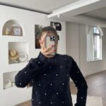 BAKLAVA DESEN TAŞ ÇAKIM YUMOŞ KAZAK - SİYAH