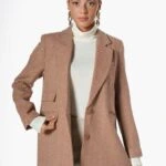 BALIKSIRTI ÇİFT KAPAK CEP ARKA YIRTMAÇ CEKET - KARAMEL