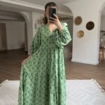 BALON KOL NAKIŞ DETAY UZUN PAMUK ELBİSE - YEŞİL