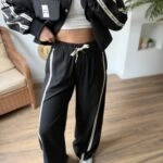 BEL LASTİK CEPLİ YAZI ŞERİT BOL PAÇA VİSKON LİKRALI PANTOLON - SİYAH