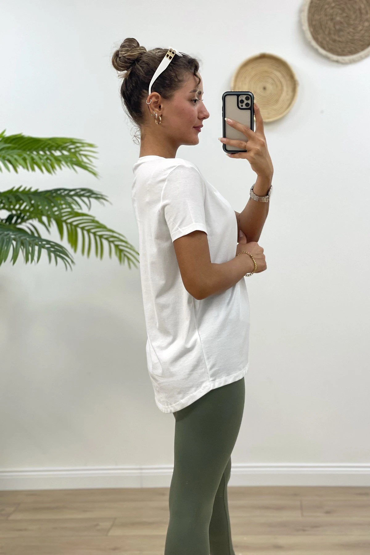 BİSİKLET YAKA ARKA OVAL TİŞÖRT - BEYAZ - Görsel 1