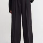 ÇAMAŞIR DETAYLI ARKA KAPAK CEPLİ PANTOLON - SİYAH