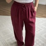 CEPLİ ÇİÇEK DOKU DESEN VİSKON TENSEL PANTOLON - BORDO