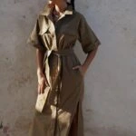 CEPLİ YAN YIRTMAÇ GÖMLEK ELBİSE - TABA