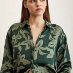 ÇİÇEK DESEN V YAKA SATEN GÖMLEK - YEŞİL