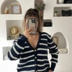 ÇİÇEK GOLD DÜĞME ŞERİT BURGU ÖRGÜ ÇİZGİLİ SALAŞ HIRKA - LACİVERT EKRU