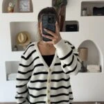 ÇİÇEK GOLD DÜĞME ŞERİT BURGU ÖRGÜ ÇİZGİLİ SALAŞ HIRKA - EKRU SİYAH