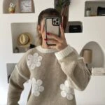 ÇİÇEK MOTİF İNCİ DETAY BİSİKLET YAKA KAZAK - TAŞ