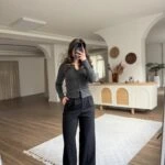 ÇİFT KEMERLİ YÜKSEK BEL ÇİZGİLİ TEK PİLE BOL PANTOLON - SİYAH