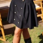 ÇİFT SIRA GOLD DÜĞME ARKA PLİSE ETEK - SİYAH