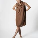 ÇİFT YAKA SIFIR KOL SALAŞ KETEN ELBİSE - KAHVE