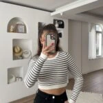 ÇİZGİLİ BİSİKLET YAKA VİSKON CROP KAZAK - EKRU SİYAH