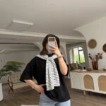 ÇİZGİLİ OMUZ ATKILI KISA KOL SALAŞ TİŞÖRT - SİYAH