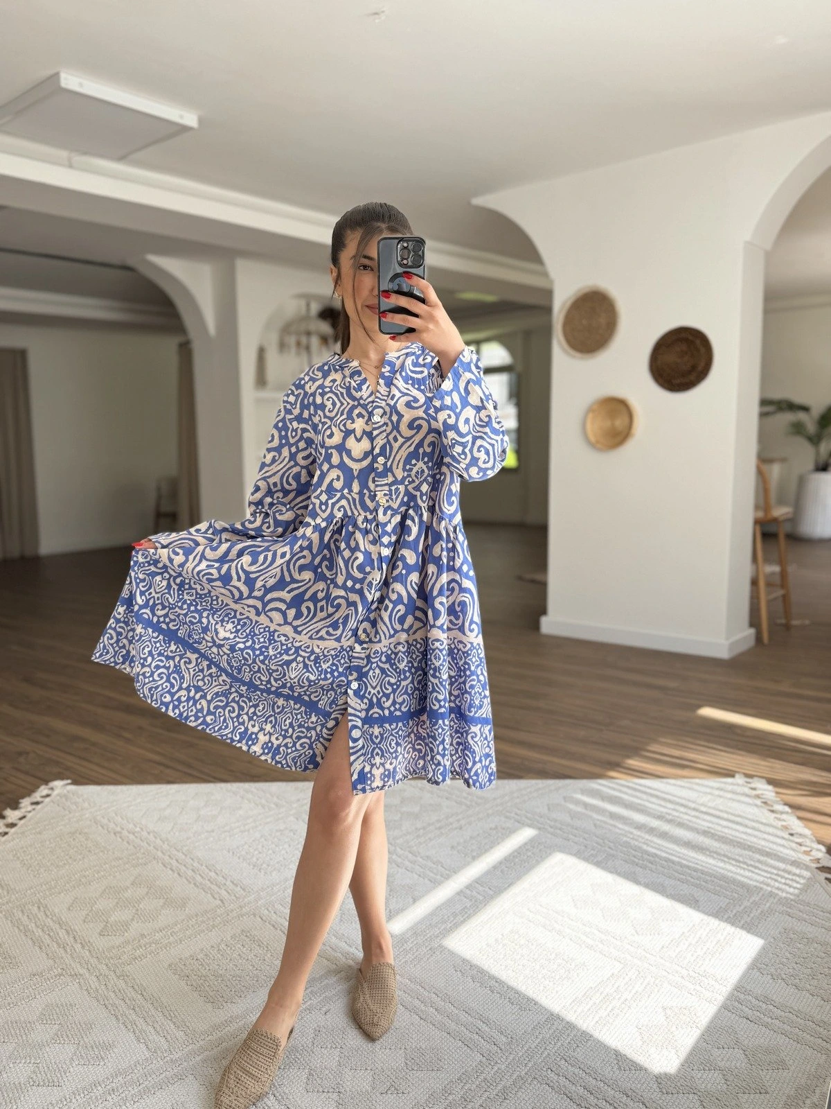 DESENLİ BEL PİLİ PAMUK GÖMLEK ELBİSE - MAVİ - Görsel 1