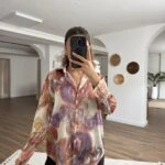 DESENLİ V YAKA SATEN GÖMLEK - LİLA