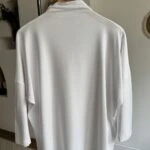 DİK YAKA DÜŞÜK OMUZ VİSKON LİKRA SALAŞ BLUZ - BEYAZ