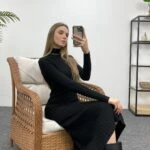 DİK YAKA FİTİLLİ MİDİ BOY TRİKO ELBİSE - SİYAH