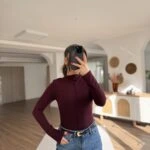 DİK YAKA ÖN DİKİŞ VİSKON BLUZ - BORDO