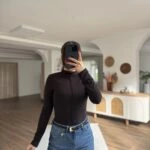 DİK YAKA ÖN DİKİŞ VİSKON BLUZ - KOYU KAHVE