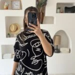 DİK YAKA YÜZ VE YAZI DESEN VİSKON DUBLE KOL KAZAK - SİYAH EKRU