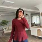 DİKİŞ DETAY ETEĞİ VOLAN UZUN KOL VİSKON BLUZ - AÇIK BORDO