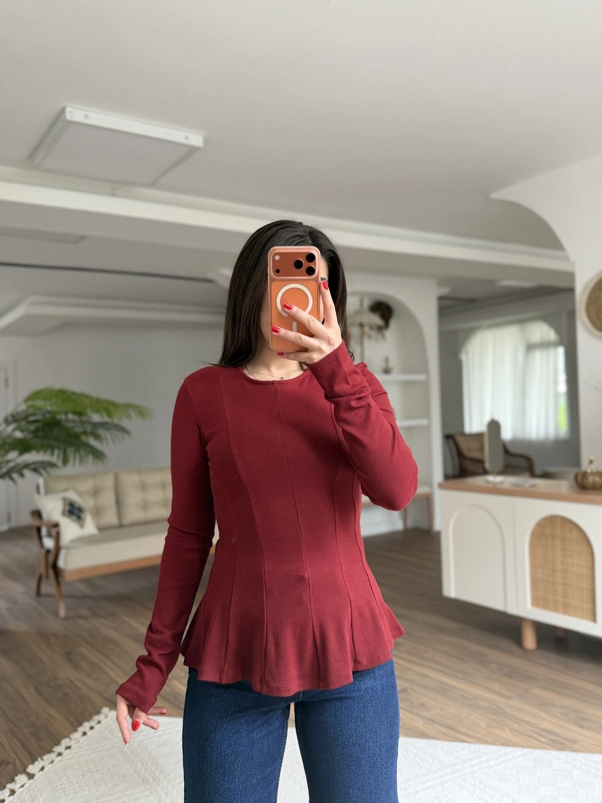 DİKİŞ DETAY ETEĞİ VOLAN UZUN KOL VİSKON BLUZ - AÇIK BORDO - Görsel 1