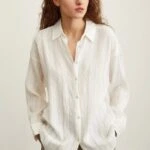 DOKULU ARKA UZUN ÇİZGİLİ PAMUK GÖMLEK - EKRU