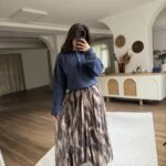 EBRU DESEN TERS DİKİŞ ASİMETRİK ŞİFON ETEK - HAKİ