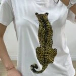 FİGÜR LEOPAR TAŞ BASKI TİŞÖRT - BEYAZ