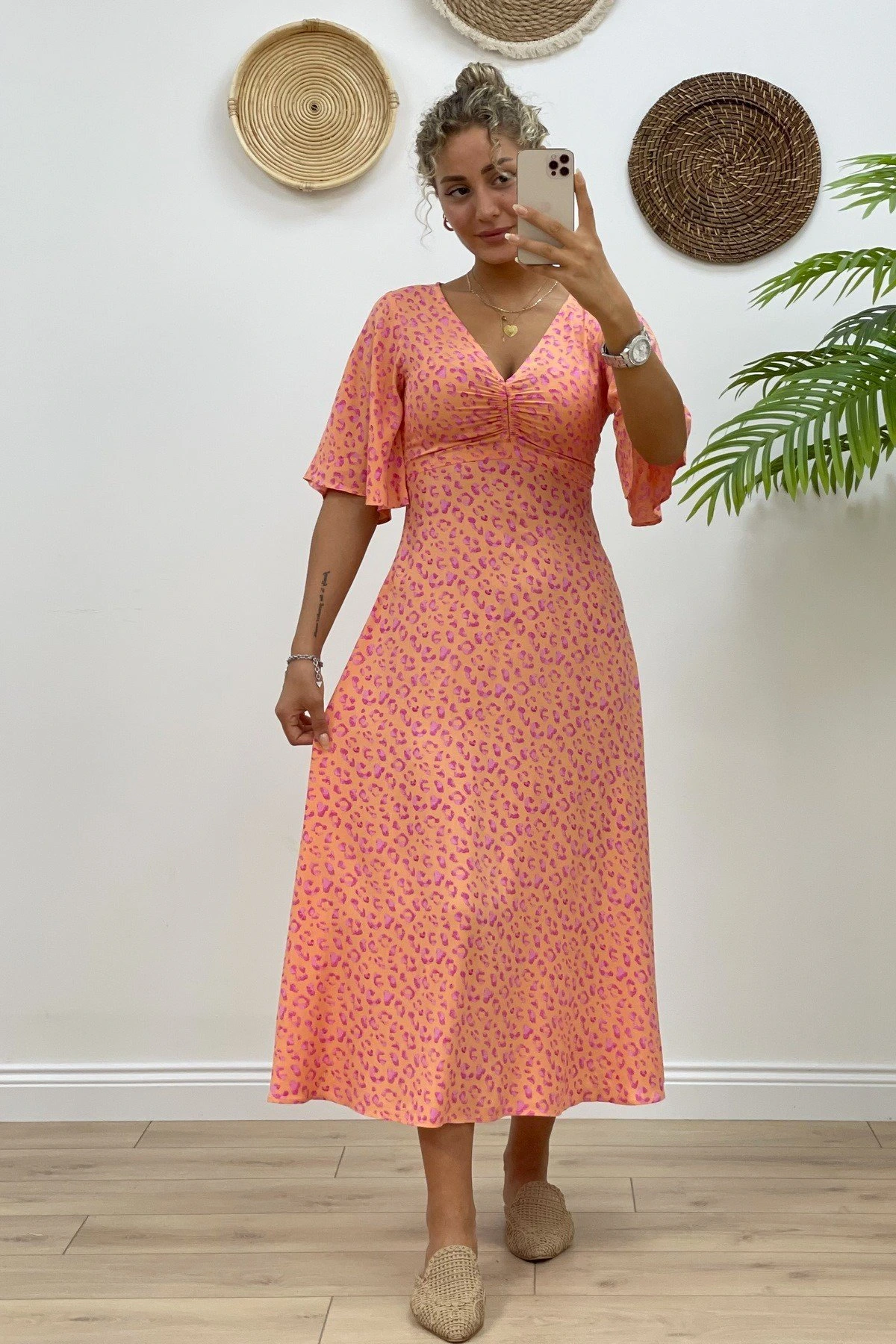 GÖĞÜS BÜZGÜ KOL VOLAN ELBİSE - ORANGE FUŞYA - Görsel 1