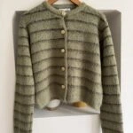 GOLD DÜĞME ÇİZGİLİ ŞARDONLU HIRKA - AÇIK YEŞİL