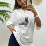 GÜVERCİN NAKIŞLI KISA KOL SALAŞ TİŞÖRT - BEYAZ