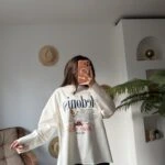 HEDONİST YAZI BASKI KOL VE ETEK LAZER KESİM İNCE PAMUK SALAŞ SWEAT - EKRU