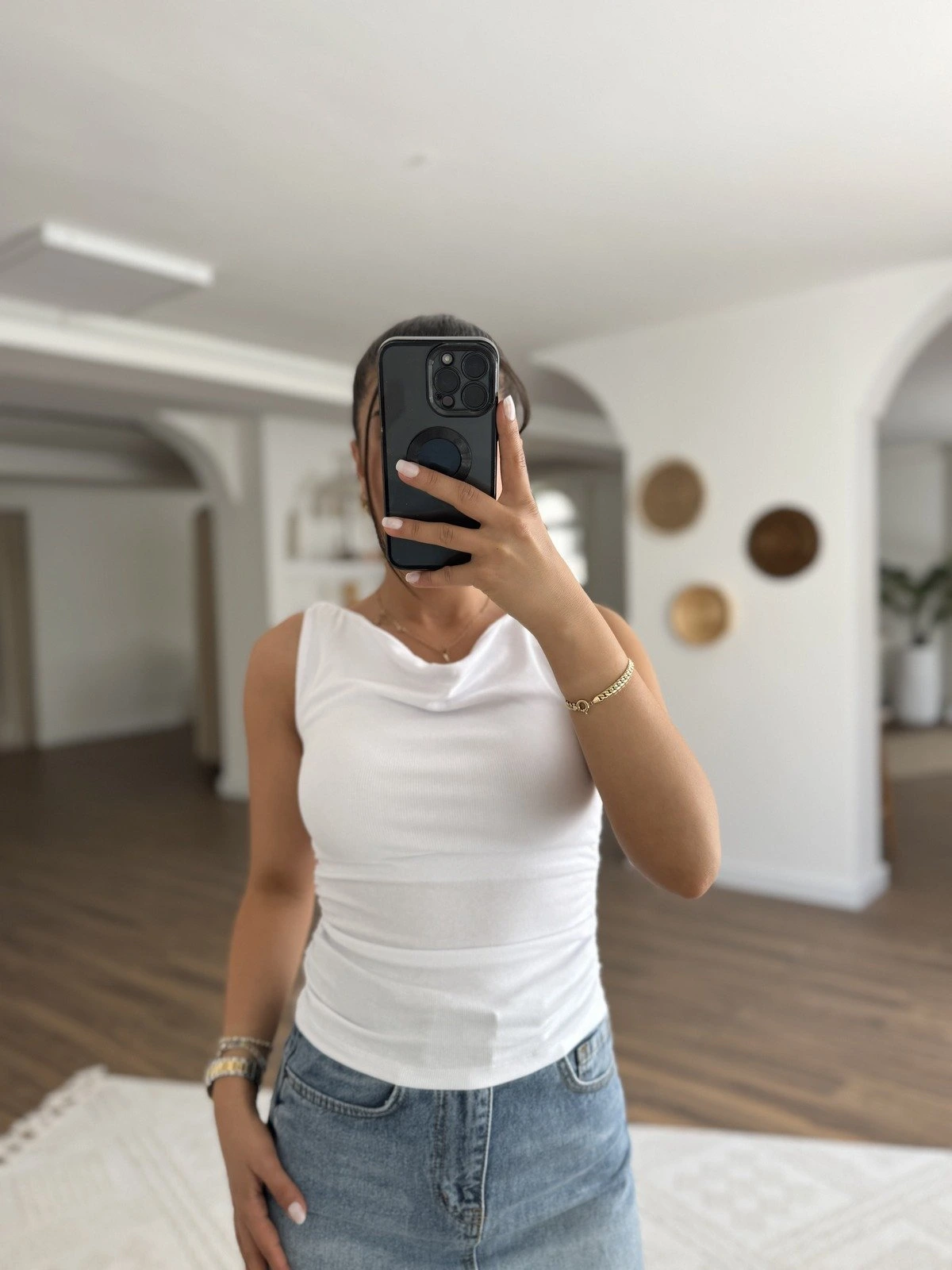 İKİ YAN BÜZGÜLÜ KAYIK YAKA VİSKON ATLET - BEYAZ - Görsel 1