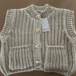 KALIN ÖRGÜ BÜYÜK AKSESUAR DÜĞME CEPLİ YELEK - KREM