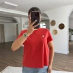 KALP NAKIŞ DETAY BİSİKLET YAKA PAMUK TİŞÖRT - KIRMIZI