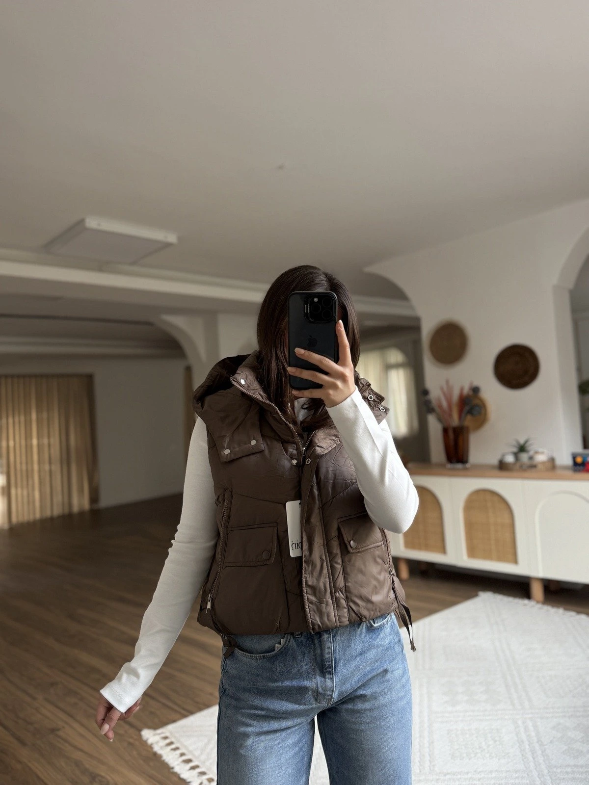 KAPÜŞONLU FERUARLI CEP DOLGULU BEL BÜZGÜ YELEK - KAHVE - Görsel 1