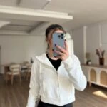 KAPÜŞONLU ÖN CEPLİ FERMUARLI KISA PAMUK SWEAT - EKRU