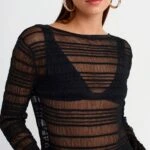 KAYIK YAKA BÜZGÜLÜ TRANSPARAN İNCE BLUZ - SİYAH