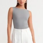 KAYIK YAKA KOLSUZ PAMUK ATLET - GRİ