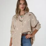 KEDİ DESEN SATEN GÖMLEK - BEJ