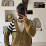 KEMİK 3 DÜĞME V YAKA RENKLİ ÇİZGİLİ VİSKKON HIRKA - CAMEL