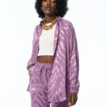 KENDİNDEN DESENLİ SALAŞ SATEN VİSKON GÖMLEK - MOR