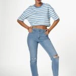 KESİK PAÇA YIRTIKLI LİKRALI BOYFİT JEAN - ORTA MAVİ