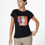 KISA KOL BİSİKLET YAKA BASKILI TİŞÖRT - SİYAH